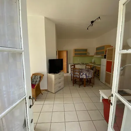 Les Platanes - Picasso Rez De Jardin Apartman